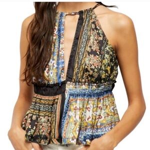 🦚FREE PEOPLE🦚KEYHOLE HALTER
